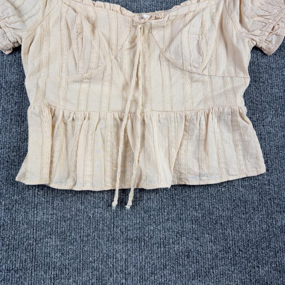 Urban Romantics Blouse Womens Medium Beige Puff Sleeve Smocked Peplum Top - Picture 4 of 9